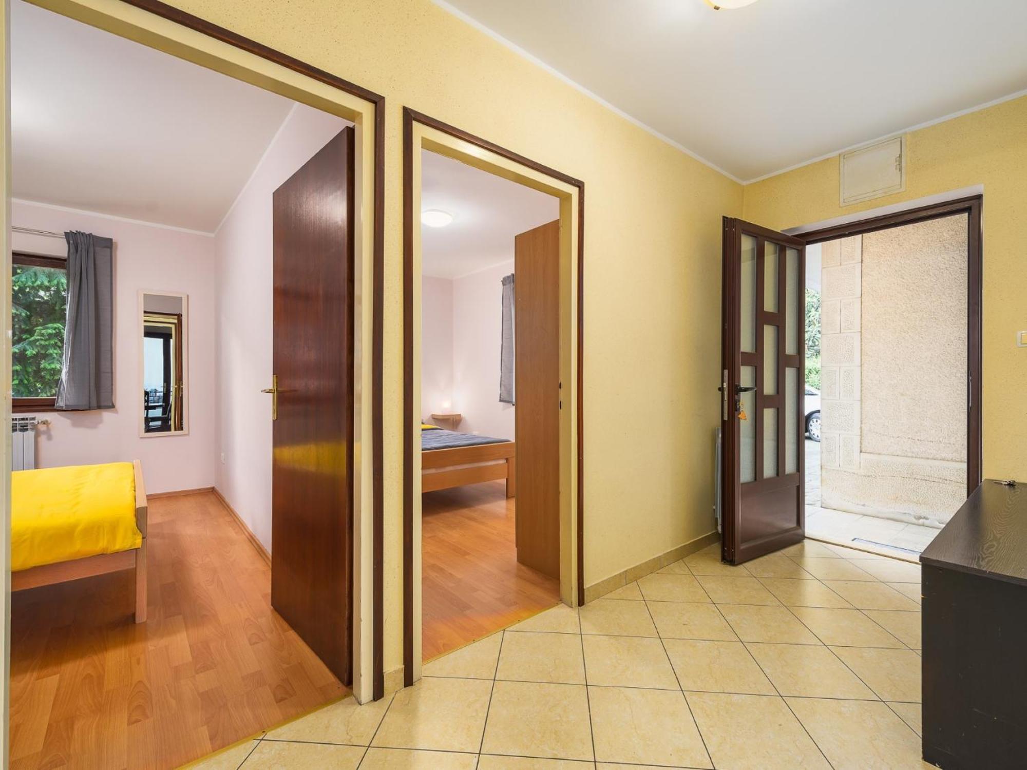 Apartments Vilma Lovran Bilik gambar