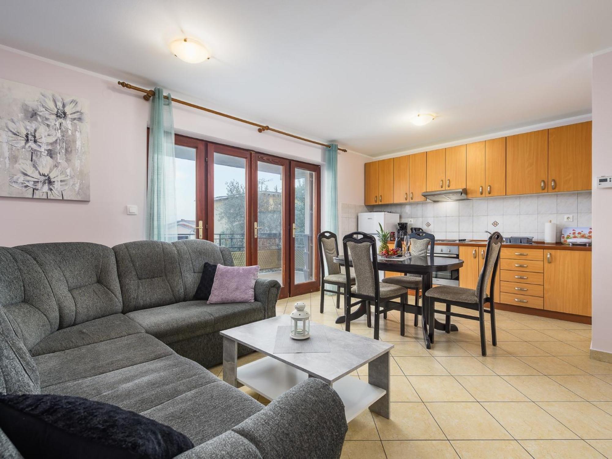 Apartments Vilma Lovran Bilik gambar
